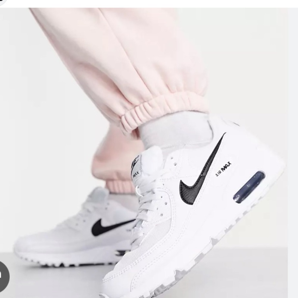 Nike Air Max 90 sneakers in white and black please check the condition.